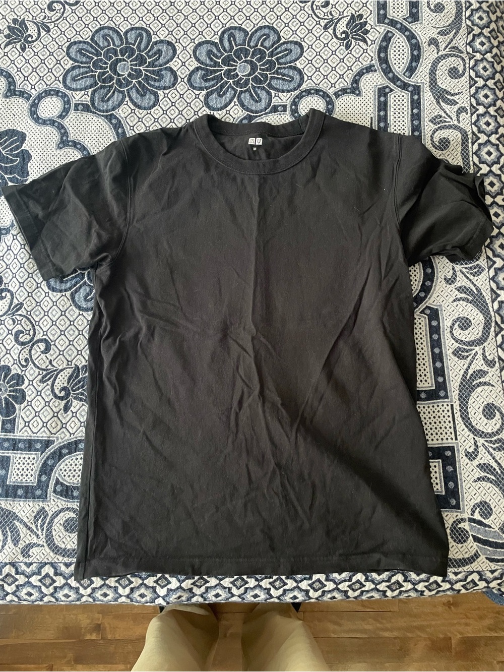 Uniqlo U black t shirt M